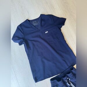 Navy FIGS scrubs XS